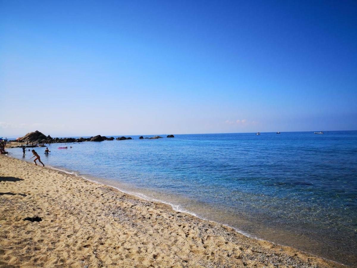 Le Casette Sul Mare Capo Vaticano Kültér fotó