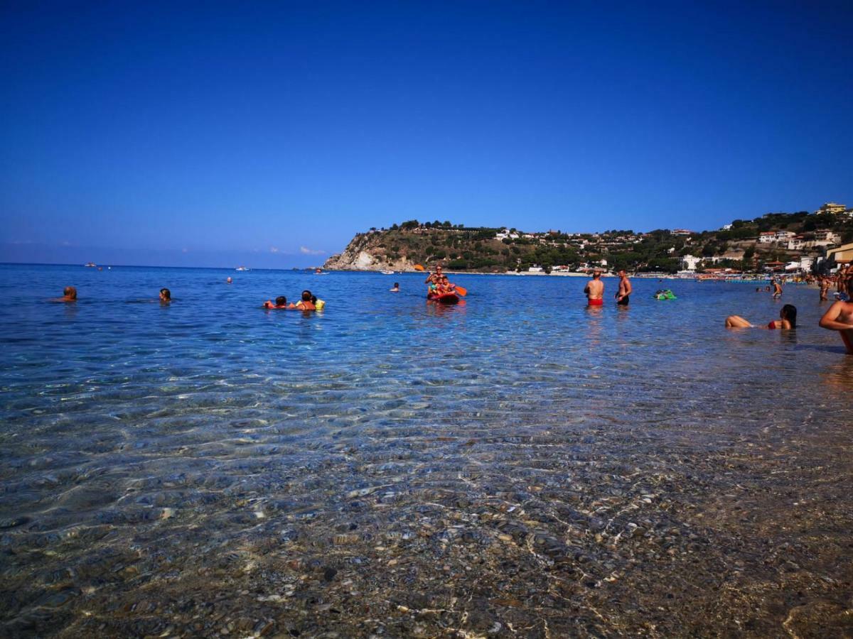 Le Casette Sul Mare Capo Vaticano Kültér fotó